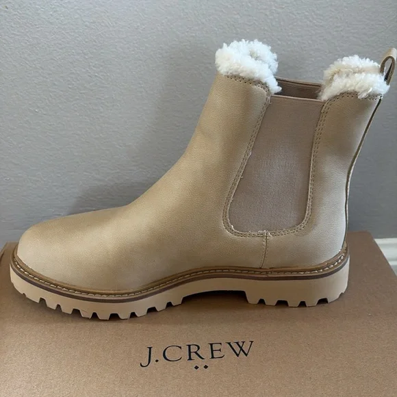 NWT J Crew Sherpa-Lined Chelsea boots, size 8.5 - Picture 2 of 6